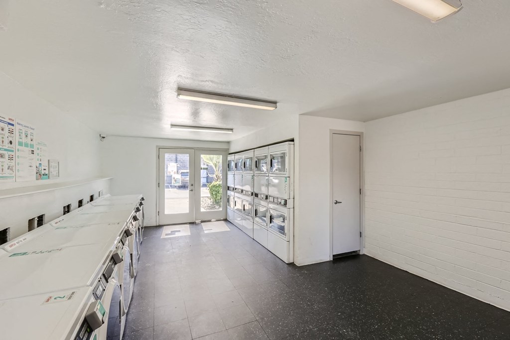 Omnia On Thomas Apartments, 1645 E. Thomas Rd., Phoenix, AZ RentCafe